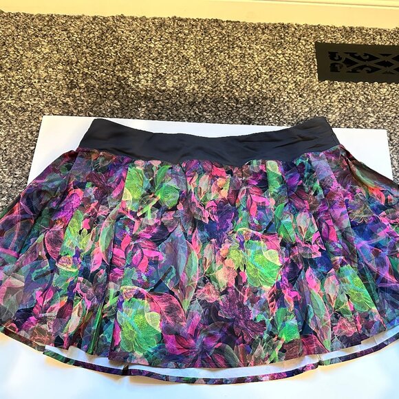 Lulemon Skort - size 12 - Picture 1 of 2